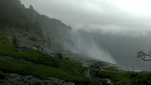 १. नाणेघाट महाराष्ट्र:-