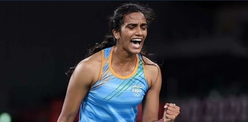 आठ टुर्नामेंटनंतर सिंधूने गाठली अंतिम फेरी!! सुपर ५०० जेतेपदापासून केवळ एक पाऊल दूर..