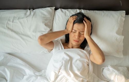  २) पुरेशी झोप