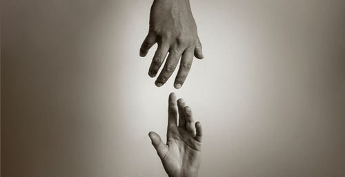 माणसे आत्महत्या का करतात ? 