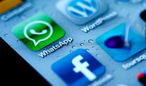 येतंय व्हाट्सअॅपचं नादखुळं फीचर : चला पोस्ट करा तुमचं स्टेटस...