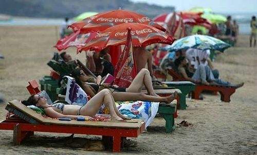 १. गोव्यातले फक्त परदेशी नागरिकांसाठी राखीव असलेले समुद्र किनारे!